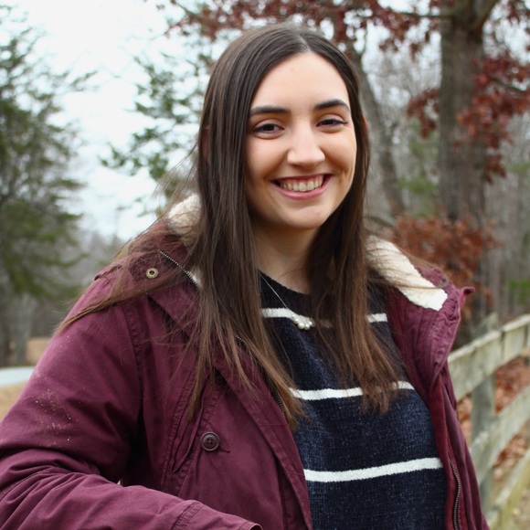 Meet your Posher, Jessica - Picture 4 of 4